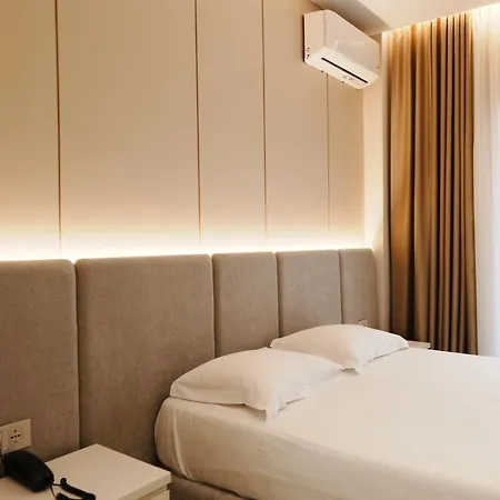 Hotell Mediterrane Sarandë