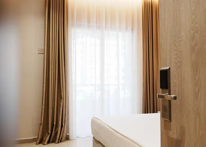 Ξενοδοχείο Mediterrane Σαράντα