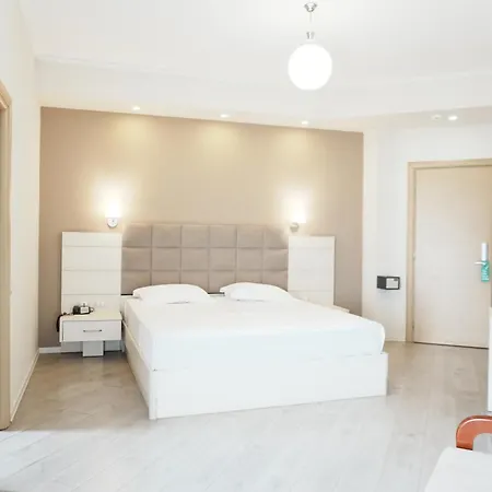 Hotel Mediterrane 4*