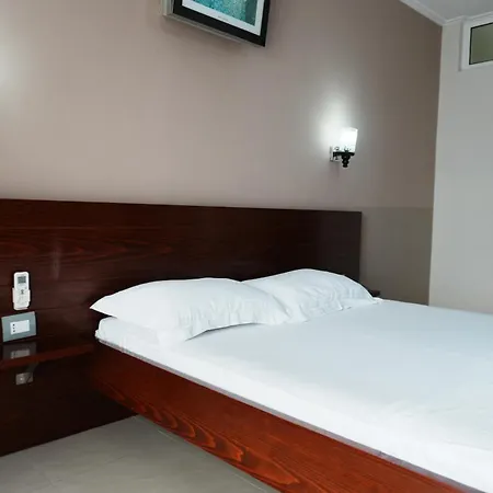 Mediterrane 4* Sarandë