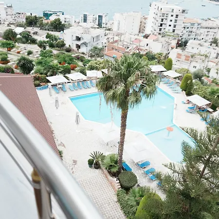 Mediterrane 4*