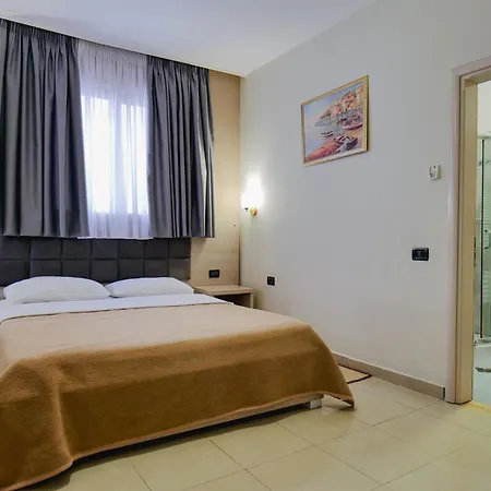 Hotel Mediterrane Sarandë