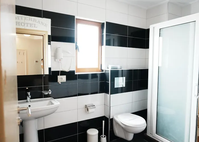 فندق Mediterrane ساراندا