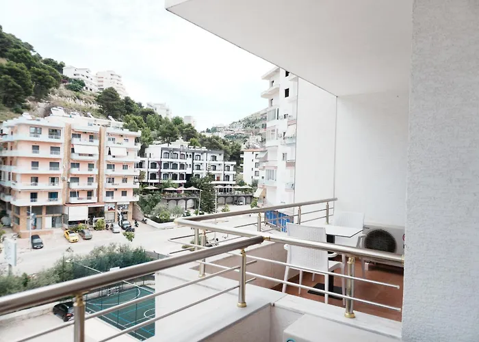 فندق Mediterrane ساراندا