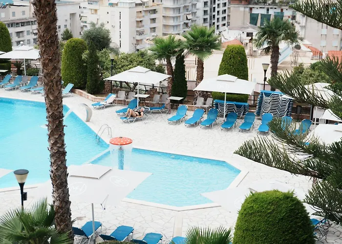 酒店 Mediterrane 4*