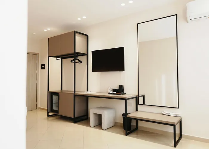 Mediterrane 4* ساراندا